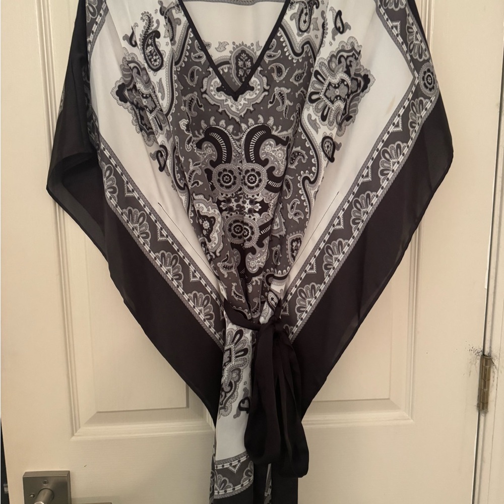 MICHAEL Michael Kors Black and White Blouse